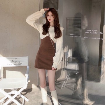 秋裝2021年新款女收腰顯瘦長袖包臀裙子復古修身泡泡袖拼色連衣裙