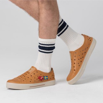 moz 瑞典 駝鹿 雙色洞洞餅乾水鞋 (蜂蜜橘)-附鞋扣