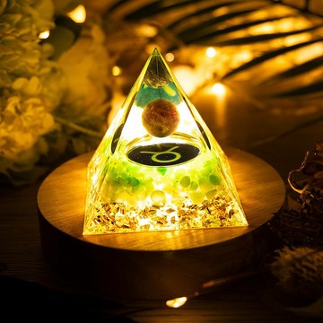金牛座/金字塔奧根塔Orgonite奧剛/星座/脈輪/冥想/小夜燈/綠東陵