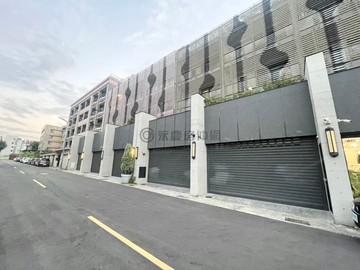 北屯大地坪5房電梯質感雙車美墅~有天井設計｜台中市北屯區太祥西街