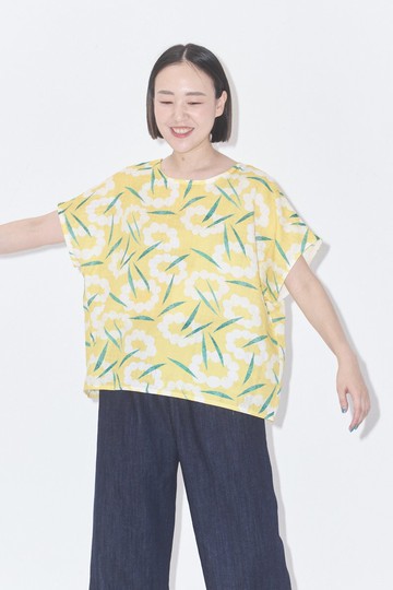 黃底樹葉短袖上衣