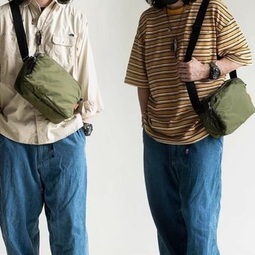 2025超輕尼龍包11寸ipad包潮流通勤騎行包單肩斜挎包