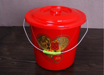水桶  結婚用品新娘陪嫁塑料家用大號訂婚收納紅色喬遷喜慶米桶帶蓋水桶  瑪麗蘇