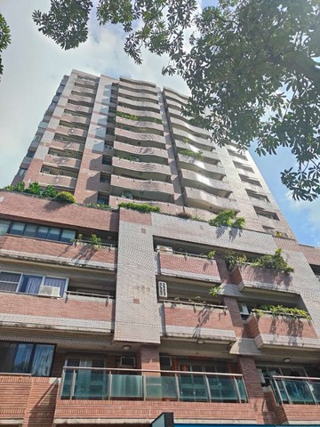 陽明國中旁正面對公園邊間景觀四房平車｜高雄市三民區澄平街