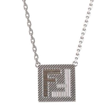FENDI Shadow 經典FF LOGO方形條紋紋理吊墜鎖骨鍊/項鍊(銀)