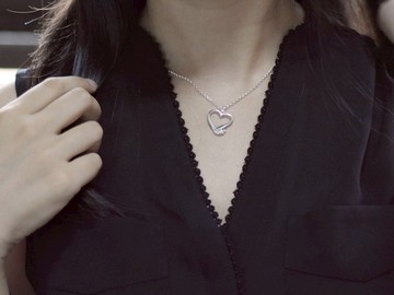 牽手愛心 | 細項鍊 925純銀 刻字 鎖骨鍊 手工銀飾 情人禮物