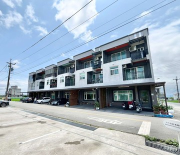 員山鄉村靜巷大面寬精緻美屋車位別墅｜宜蘭縣員山鄉尚深路