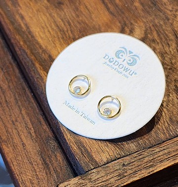 │14kgf輕珠寶│圓圈圈爆閃鋯石耳針