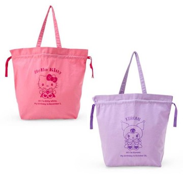 小禮堂 三麗鷗 棉質手提束口托特包 (生日標語款) Kitty 酷洛米