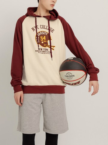 撞色拼接印花帽T