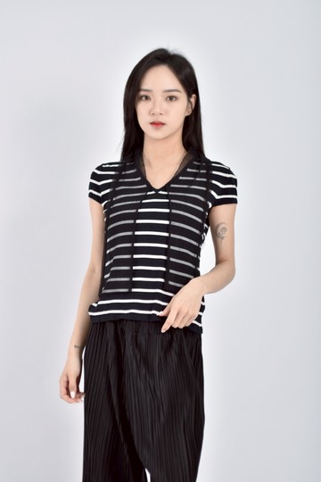 加購優惠(S) 紡紗綁帶條紋黑色短袖上衣