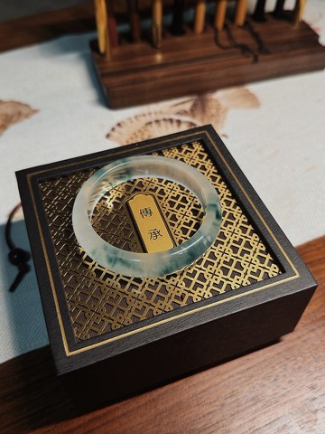 玻璃種飄花手鐲石英岩玉手環禮盒裝