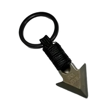 BASE 550 Orvar 箭頭鑰匙圈 黑色 420HC不鏽鋼材質 尺寸39mm x 22.4mm x 4mm  1個