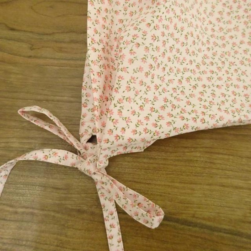 【オンライン限定商品】  小花柄 花柄 三角巾 大人用 ピンク 大人用三角巾 黒 生成 エプロン・三角巾