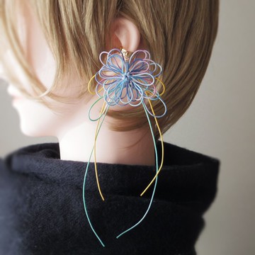 單邊耳骨夾 花綻・露珠