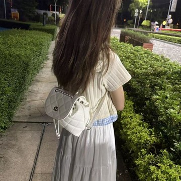 女包 輕奢小眾手提包 水桶包 單肩包 斜挎包 流行女包韓系小衆菱格雙肩包包女慵懶風百搭鏈條學生上課通勤ins水桶包