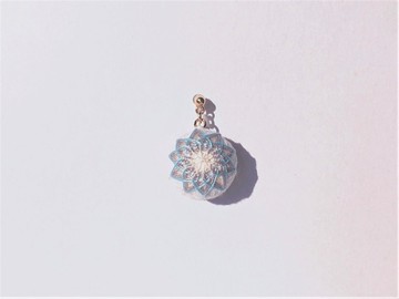 日本的 傳統工藝 手鞠球 刺繍 耳環 幾何 夏日 白 水藍 莫蘭迪色