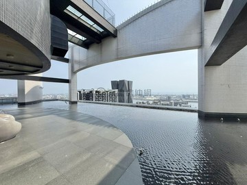 【一品花園】海景泳池制震宅 | 總裁御所雙平車｜高雄市前鎮區中華五路