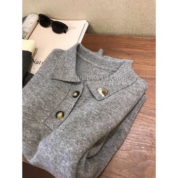 純元E*家！渠道貨~25新款氣質減齡小刺猬刺繡Polo翻領羊絨衫毛衣