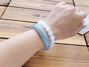 【純翠】天然和田玉 冰月光大卡10mm圓珠手串手圍15cm 附台灣證書