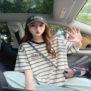夏季女裝 韓版 百搭  中長款 撞色條紋 短袖T卹女 印花 個性女裝 寬鬆t恤 洋氣 鹽系減齡 上衣女 潮牌t恤ins
