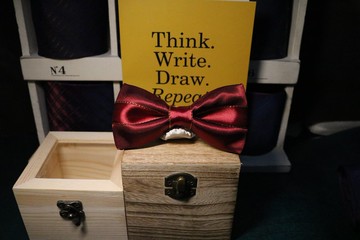 红色真丝金边领结婚礼新郎伴郎蝴蝶结