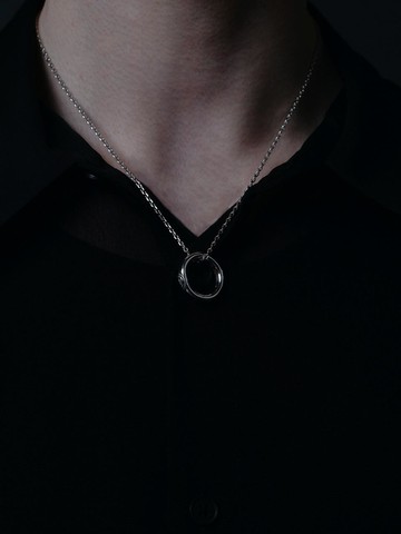 925 Silver Two-Tone Solar Eclipse Ring Necklace [Silver]