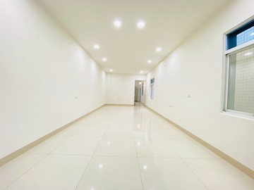 三期臨12米路邊間整新透天-K｜屏東縣屏東市大連路