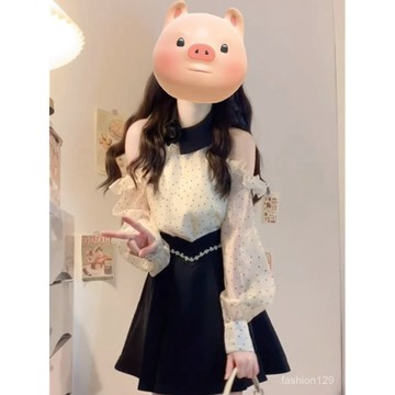 ⭐限量特賣⭐早秋露肩波點襯衣女韓系時尚氣質溫柔風上衣+高腰顯瘦A字短裙兩件套裝 高品質透氣約會通勤套裝女 兩件套 女裝