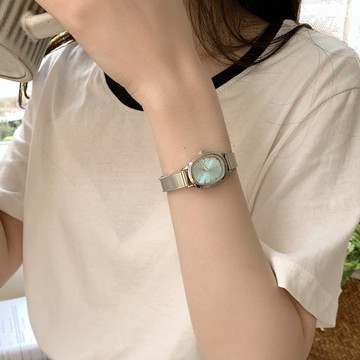 免運⌚冷淡風小衆手錶女高中生高級感氣質簡約百搭複古法式時尚女士手錶防水 輕奢小衆設計感小巧手錶 簡約手錶 百搭手錶