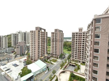 金鶯一品高樓景觀三房三衛浴+平車~永慶裕盛｜新北市鶯歌區尖山路