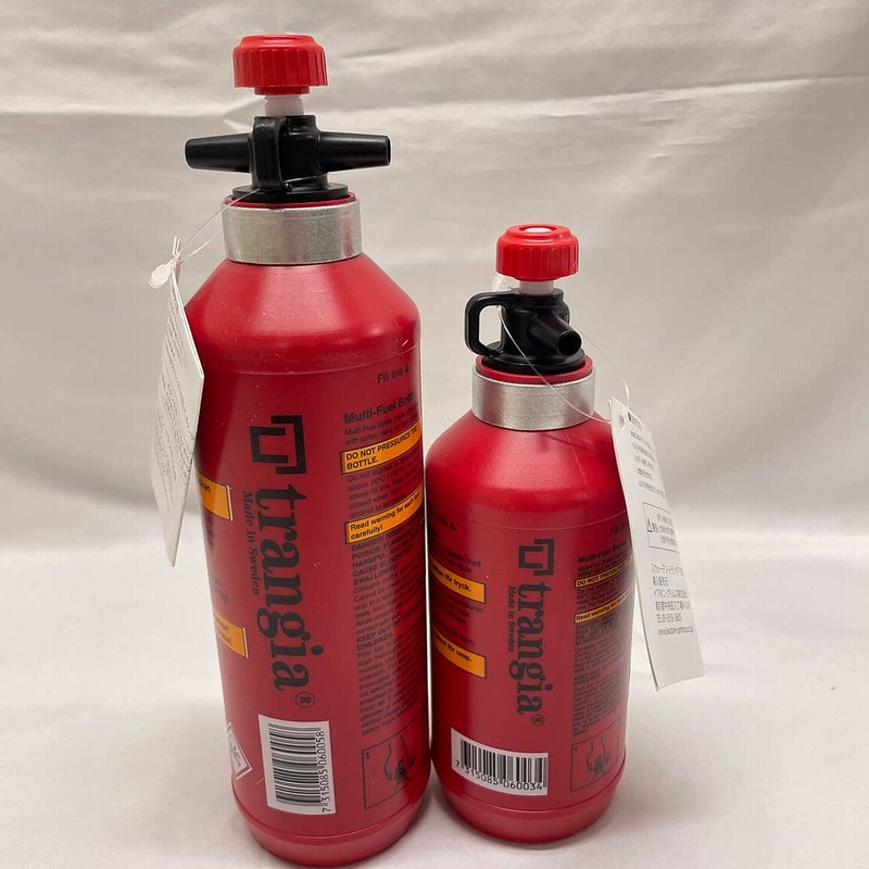 有名な高級ブランド trangia トランギア Fuel bottle フューエルボトル 0.3L 燃料ボトル オリーブ グリーン 緑 レッド 赤 正規品 オイルボトル オイル ランタン用 キャンプ アウトドア 携帯 アルコール アルコール容器 ベランピング おうちキャンプ キャンプ飯 0.5L 1L ... trangia トランギア Fuel bottle フューエルボトル 0.3L 燃料ボトル オリーブ グリーン 緑 レッド 赤 正規品 オイルボトル オイル ランタン用 キャンプ アウトドア 携帯 アルコール アルコール容器 ベランピング おうちキャンプ キャンプ飯 0.5L 1L