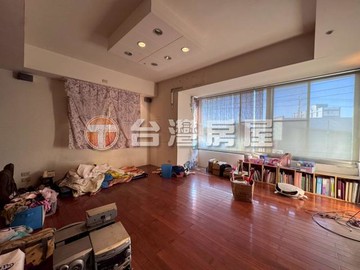 神岡圳堵8米路透天B｜台中市神岡區中平路