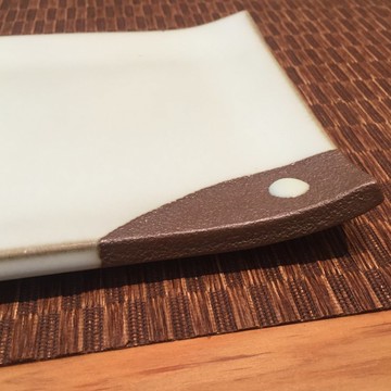 建宏老師 白釉長盤