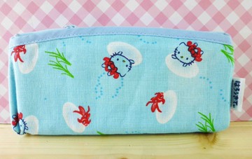 【震撼精品百貨】Hello Kitty 凱蒂貓~化妝包/筆袋-扁平化妝包-和風藍(長)