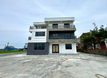 員山雙面路氣派電梯農舍｜宜蘭縣員山鄉深洲二路