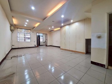 住好佳近龍潭交流道靜巷透天｜桃園市龍潭區中興路