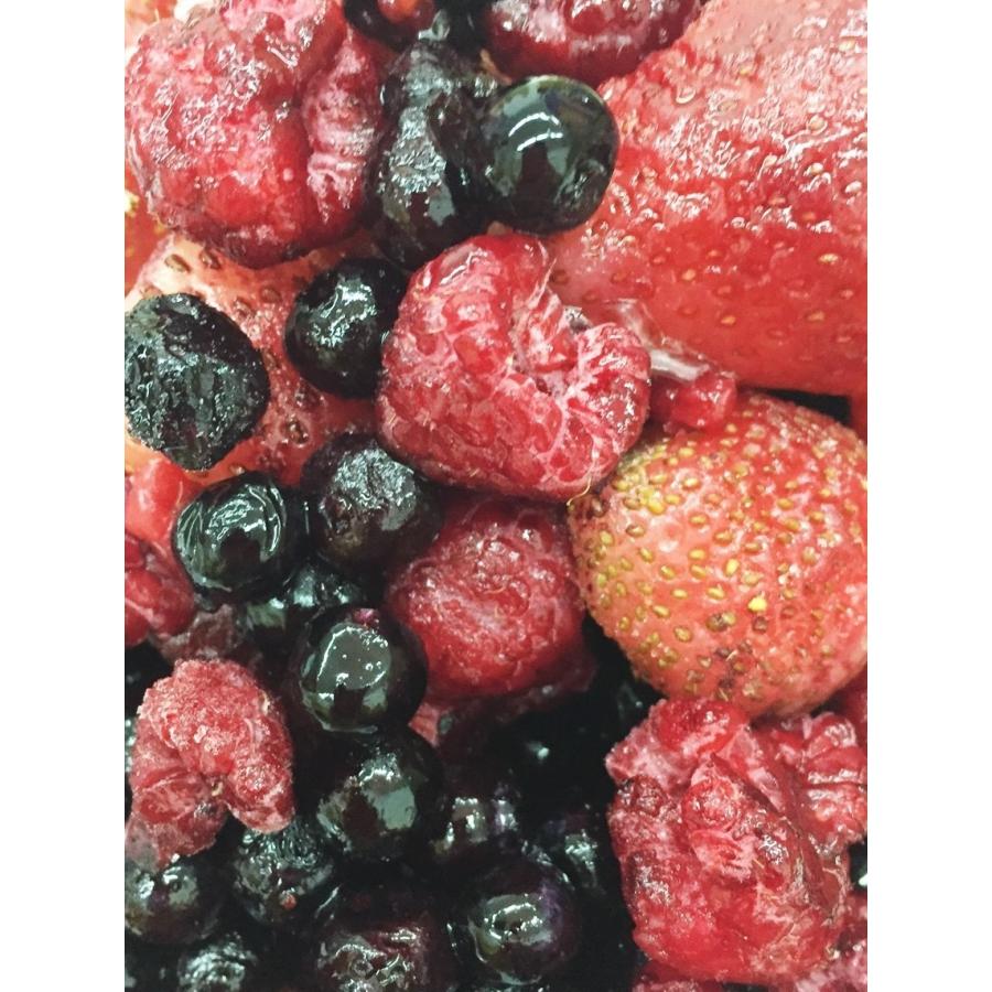 冷凍ミックスベリー１000ｇ（いちご、ブルーベリー、ラズベリー）国内で安心ミックス品　冷凍スリーベリーフルーツ