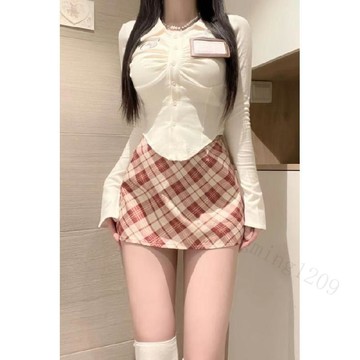 【純欲風辣妹套裝】JK制服設計不規則上衣 高腰格紋半身裙 甜酷風套裝 禦姐風套裝 秋冬新款 ins風格 女裝上衣 裙裝