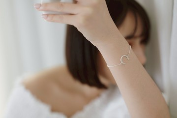 馬蹄形鍛敲手鍊