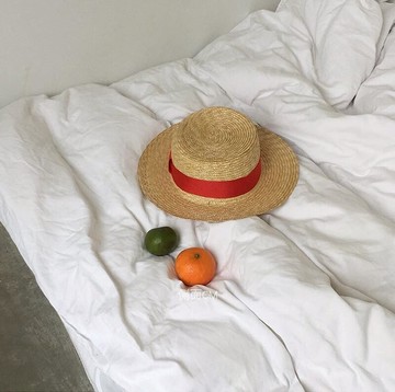 紅色裝飾天然麥稈草草編小禮帽女夏英倫名媛度假旅游海邊沙灘草帽1入