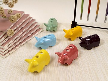 陶博館-小牛筆插