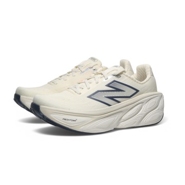 NEW BALANCE 慢跑鞋 FRESH FOAM X MORE V5 米白 2E寬楦 男 MMORCF5