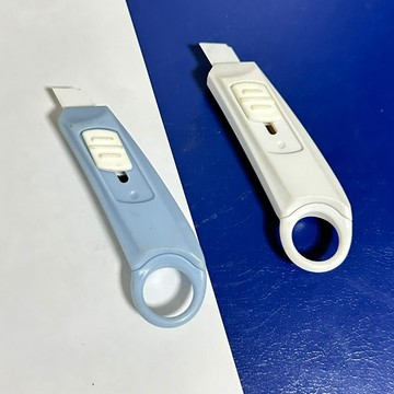 [沐沐屋] 大創 磁吸式  迷你 陶瓷美工刀 開箱刀-