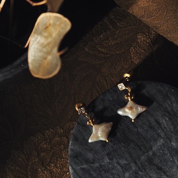 古典鎖鏈 菱形珍珠短耳環