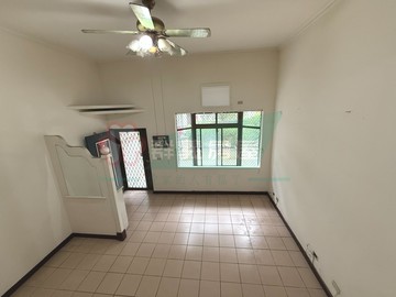 烏日光德國中旁別墅｜台中市烏日區仁德街