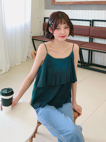 百褶雪紡吊帶背心女港味上衣夏季內搭短款打底衫美背外穿1入