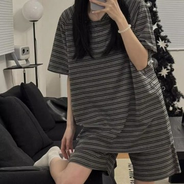 居家好物 夏天睡衣 睡衣女 家居服 新款睡衣女夏季條紋短袖短褲可愛時尚家居服可外出兩件套裝網紅風睡衣 短袖睡衣 睡衣套裝