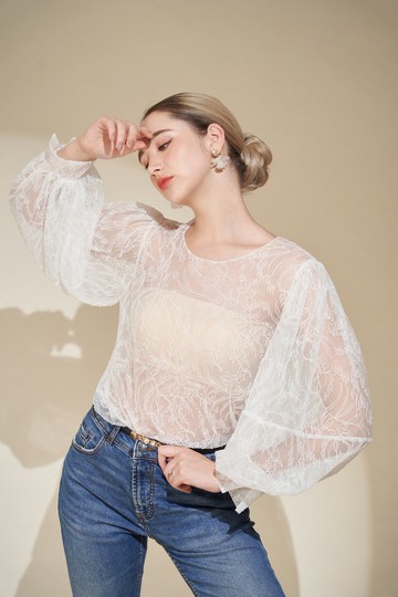 Vera 寬鬆透膚上衣(蕾絲款)