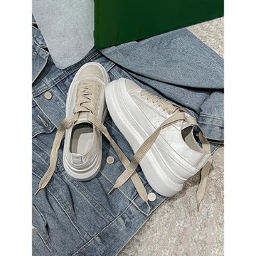 香港真皮小白鞋女2025年春秋季百搭新款厚底松糕鞋帆布休閑板鞋潮